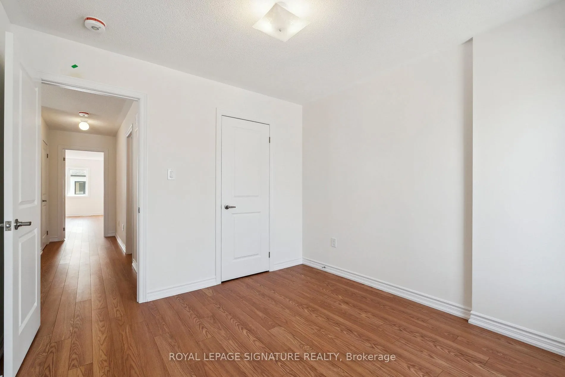 Photo 12 of 48 Durham Avenue, Barrie, Rural Barrie Southwest — HOMEH