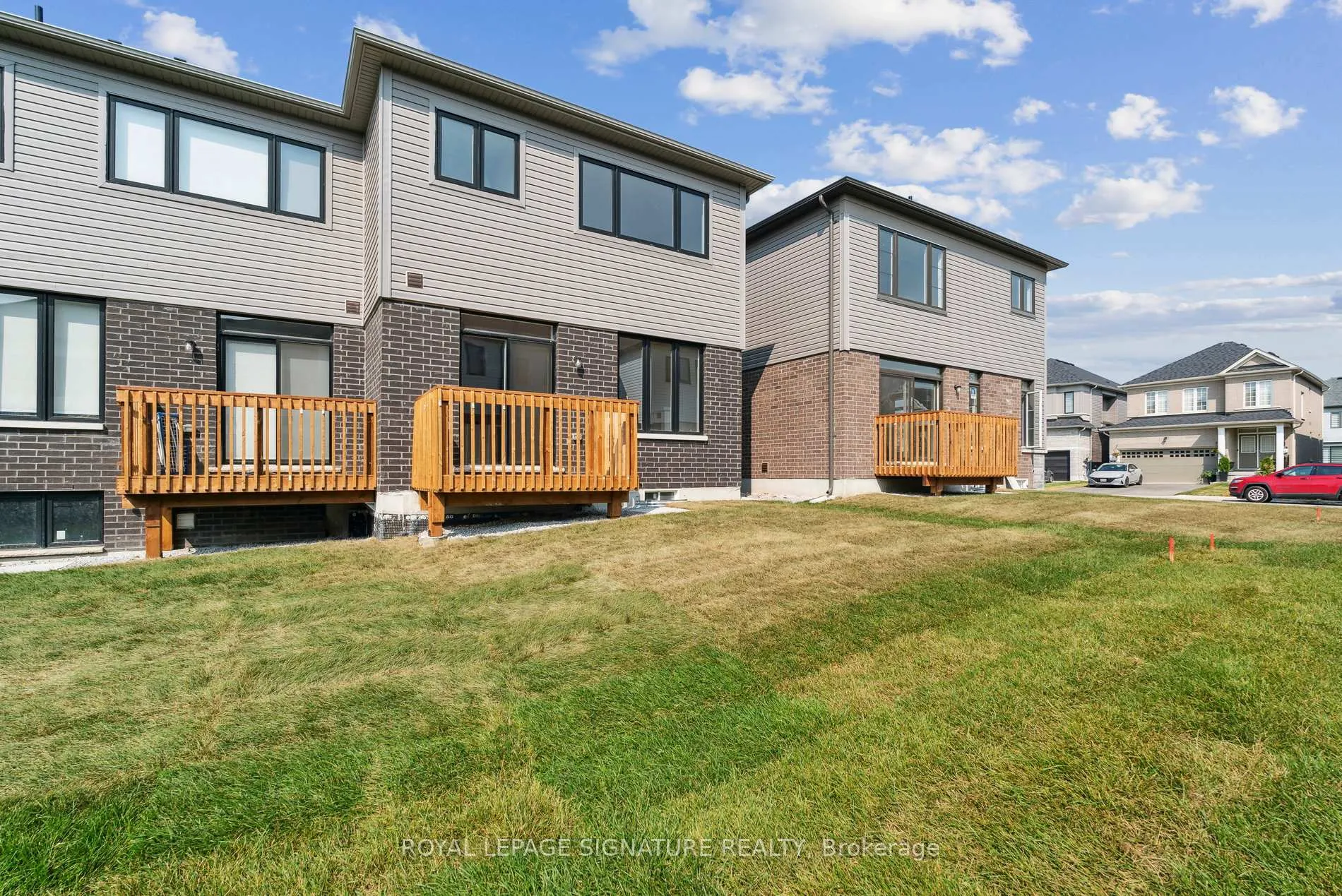 Photo 28 of 48 Durham Avenue, Barrie, Rural Barrie Southwest — HOMEH