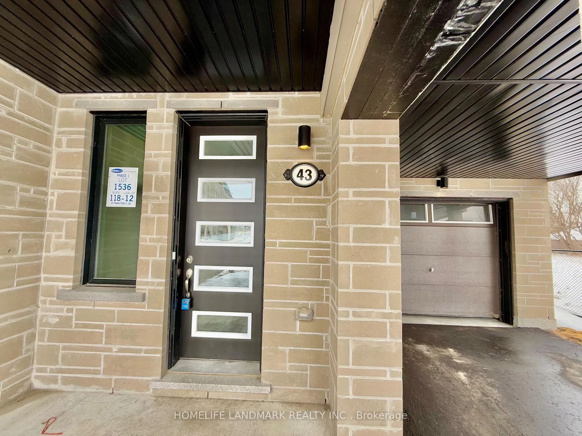 Photo 3 of 43 Thomas Frisby Jr Crescent S, Markham, Victoria Square — HOMEH