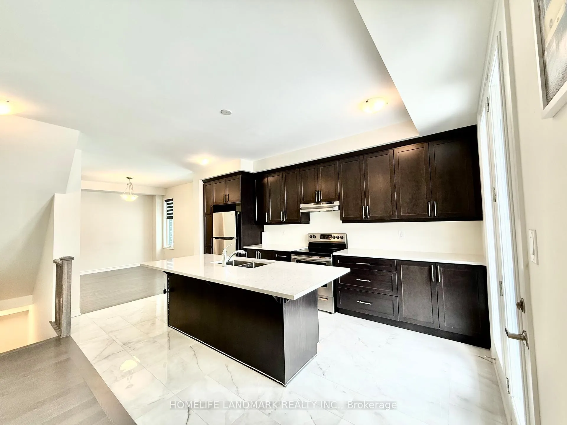 Photo 14 of 43 Thomas Frisby Jr Crescent S, Markham, Victoria Square — HOMEH