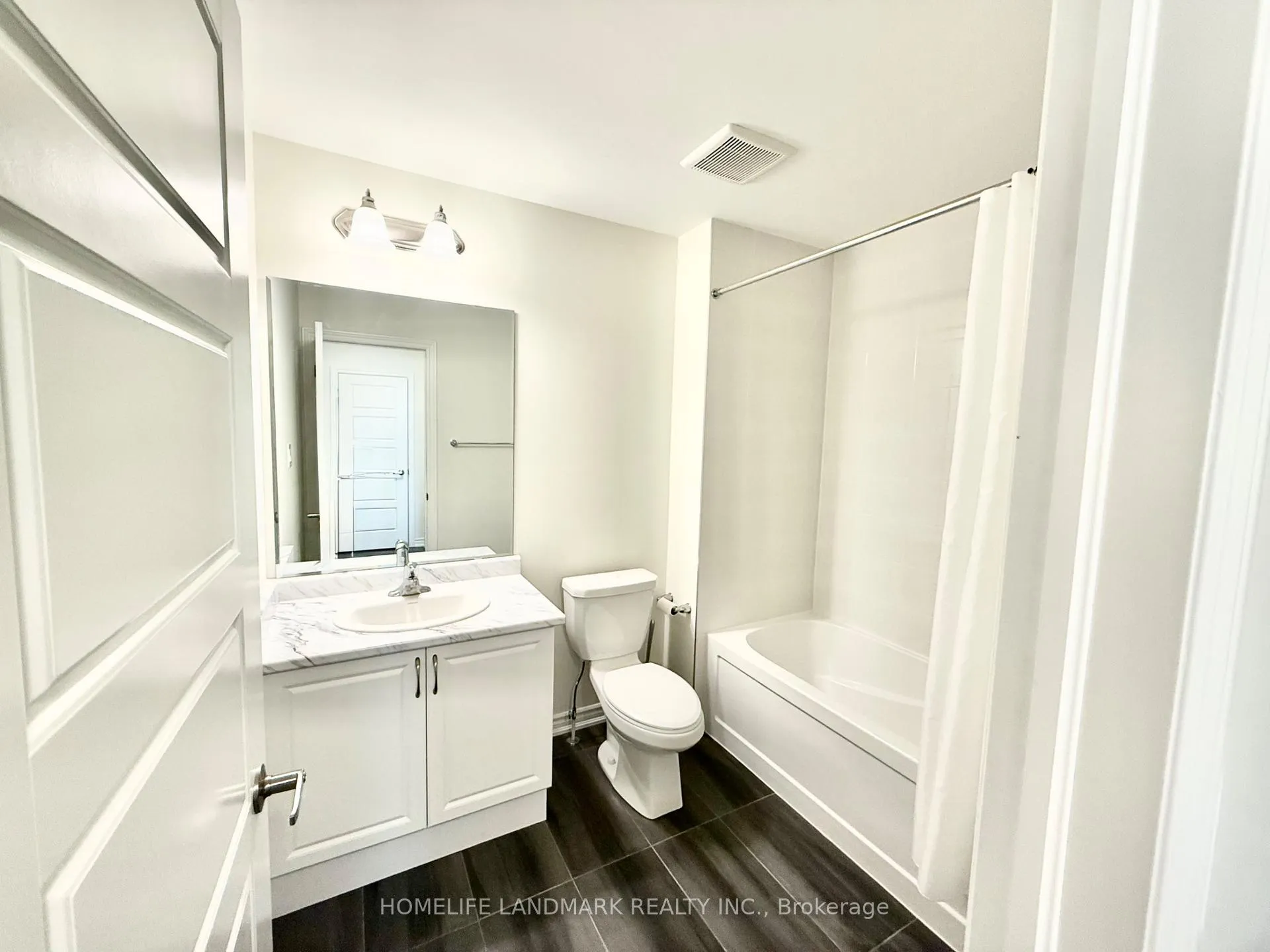 Photo 34 of 43 Thomas Frisby Jr Crescent S, Markham, Victoria Square — HOMEH
