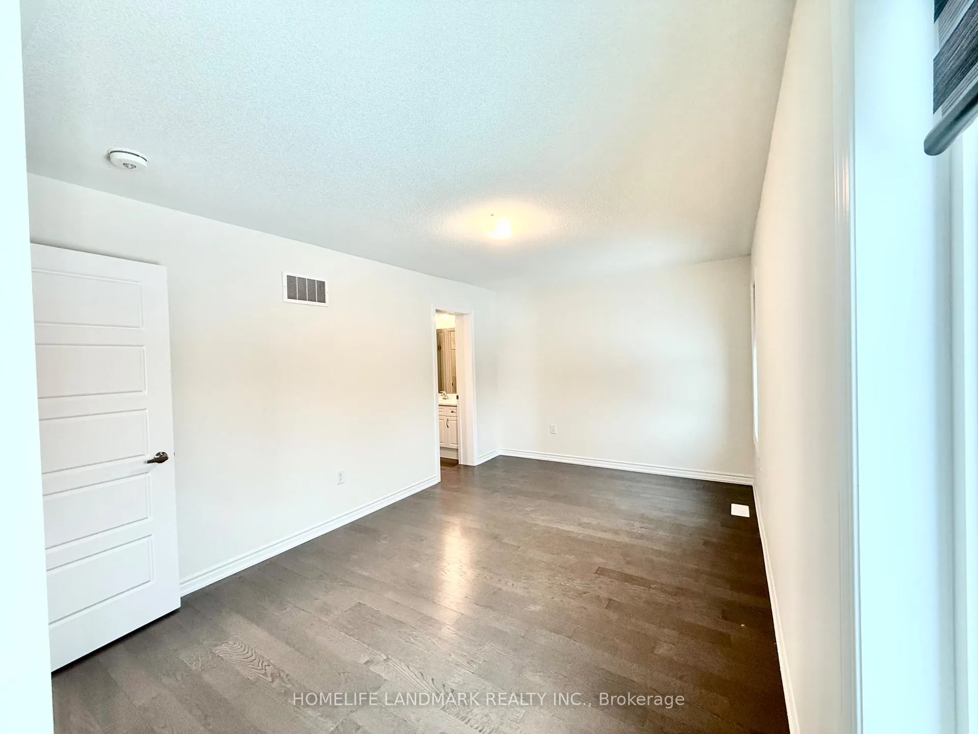 Photo 38 of 43 Thomas Frisby Jr Crescent S, Markham, Victoria Square — HOMEH