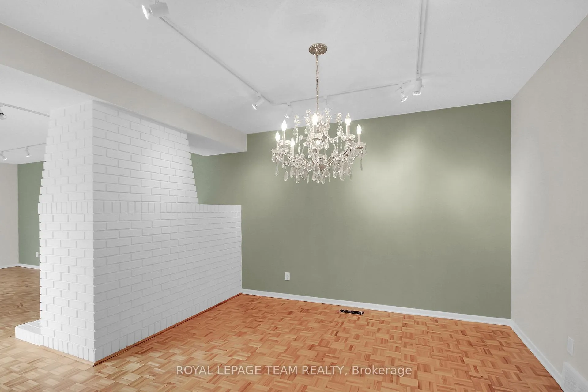 Photo 20 of 26 Jackson Court, Ottawa, Kanata - Beaverbrook — HOMEH