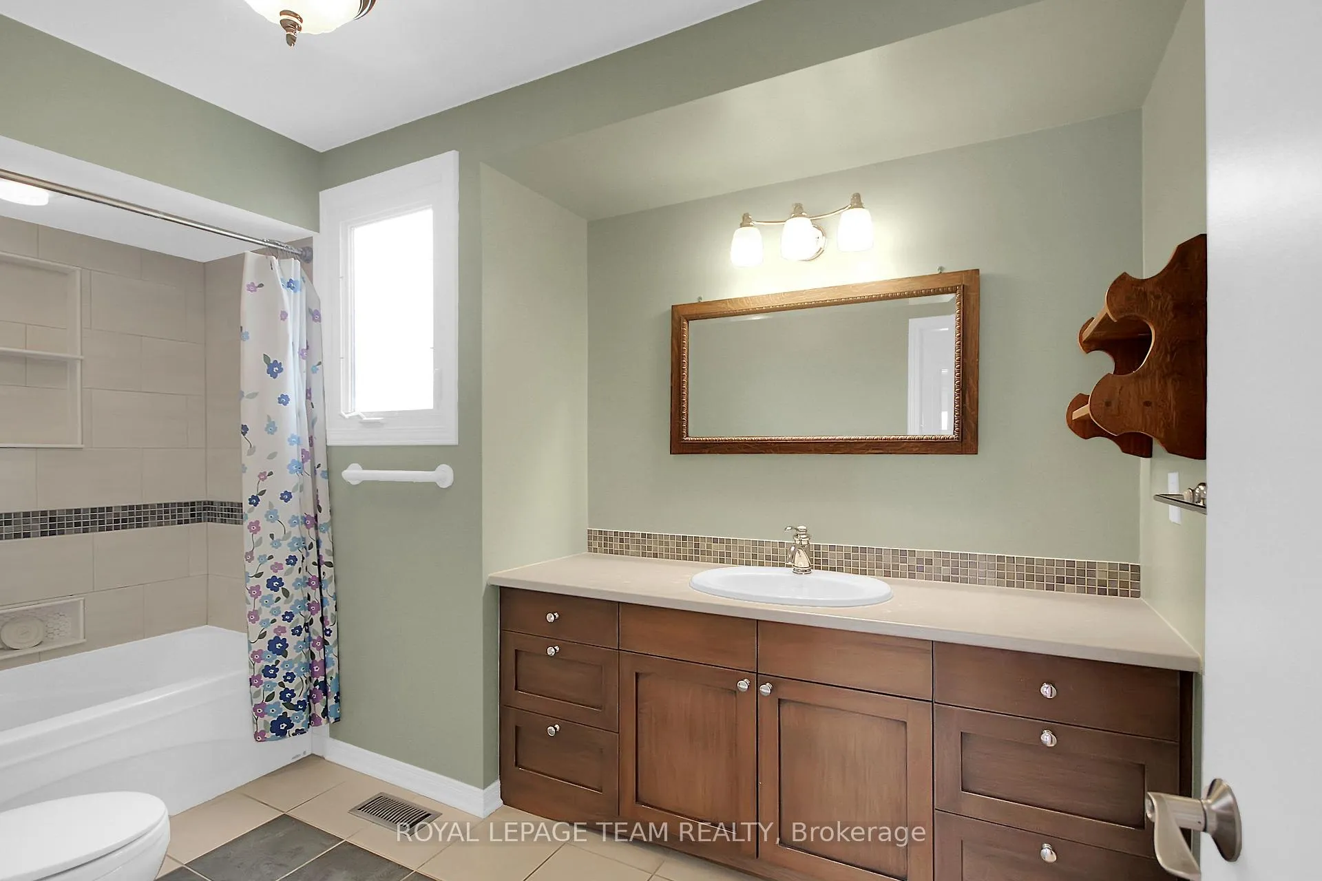 Photo 39 of 26 Jackson Court, Ottawa, Kanata - Beaverbrook — HOMEH