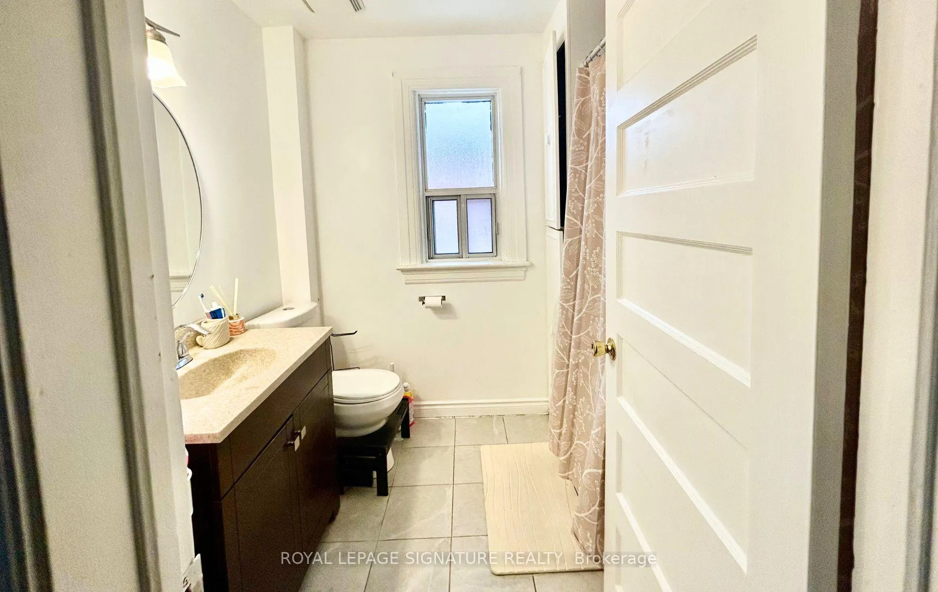 Photo 13 of Unit 2, 156 Elgin Street E, Oshawa, O'Neill — HOMEH