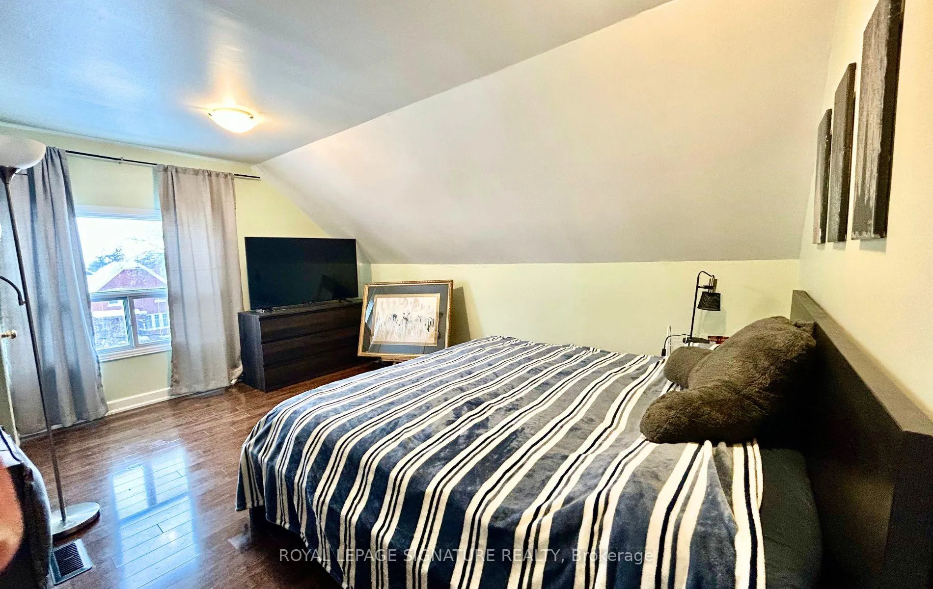 Photo 15 of Unit 2, 156 Elgin Street E, Oshawa, O'Neill — HOMEH
