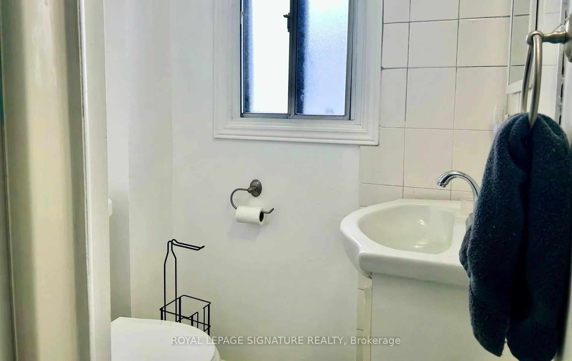 Photo 17 of Unit 2, 156 Elgin Street E, Oshawa, O'Neill — HOMEH