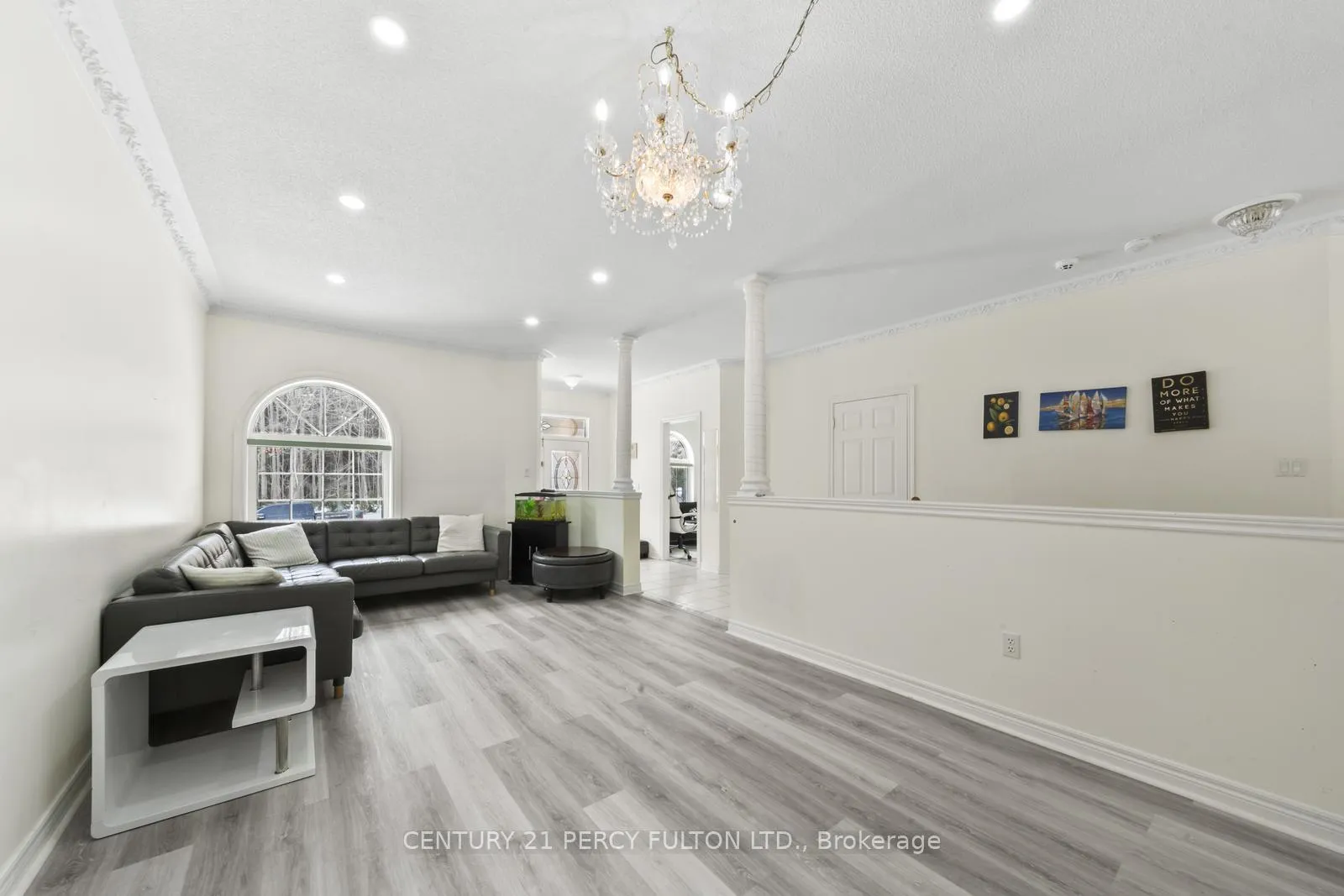 Photo 13 of Unit Upper, 121 Whitburn Street, Whitby, Williamsburg — HOMEH