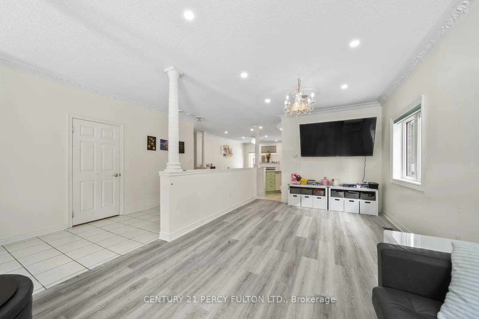 Photo 14 of Unit Upper, 121 Whitburn Street, Whitby, Williamsburg — HOMEH