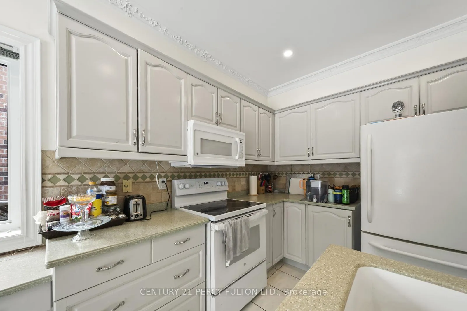Photo 25 of Unit Upper, 121 Whitburn Street, Whitby, Williamsburg — HOMEH