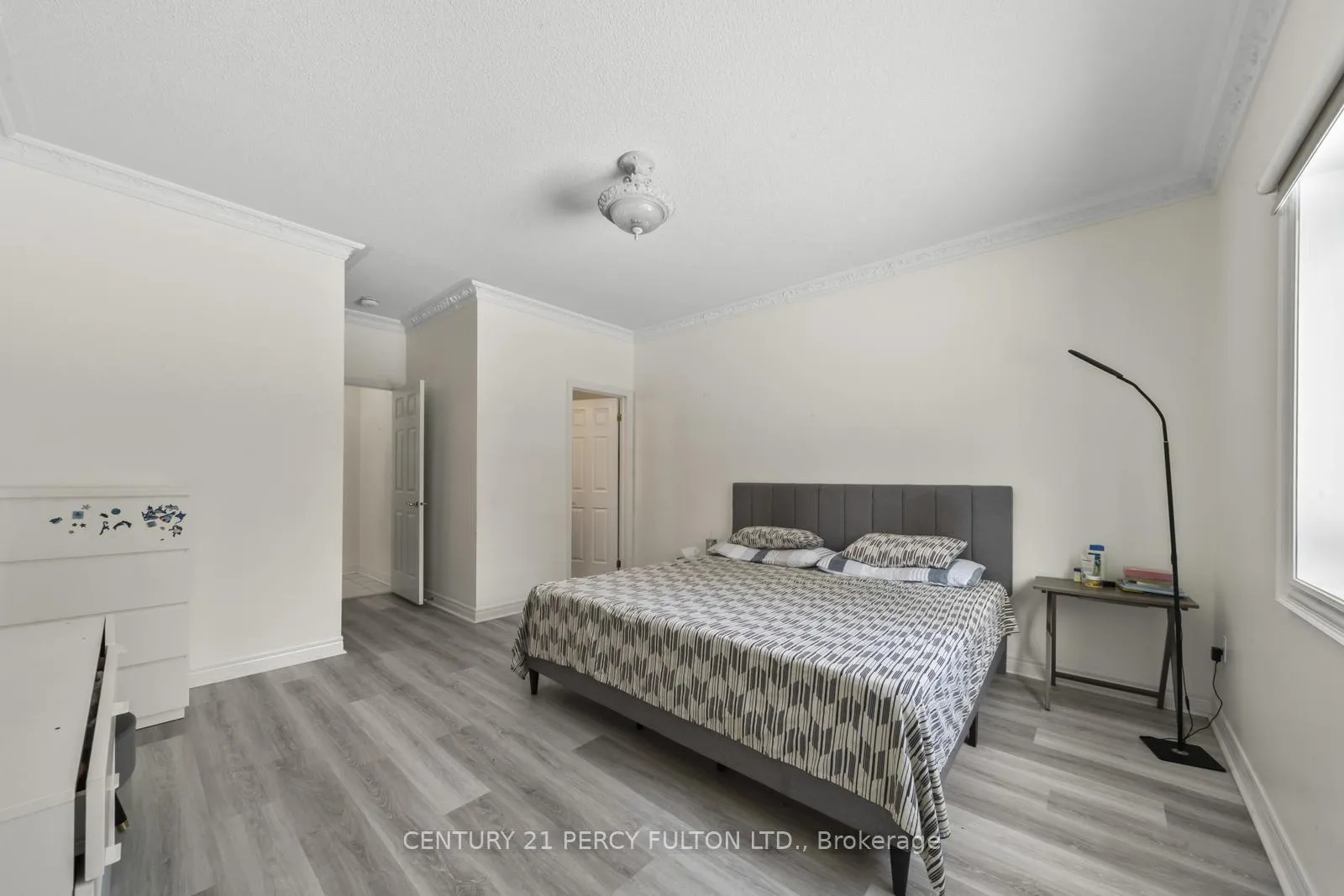 Photo 31 of Unit Upper, 121 Whitburn Street, Whitby, Williamsburg — HOMEH