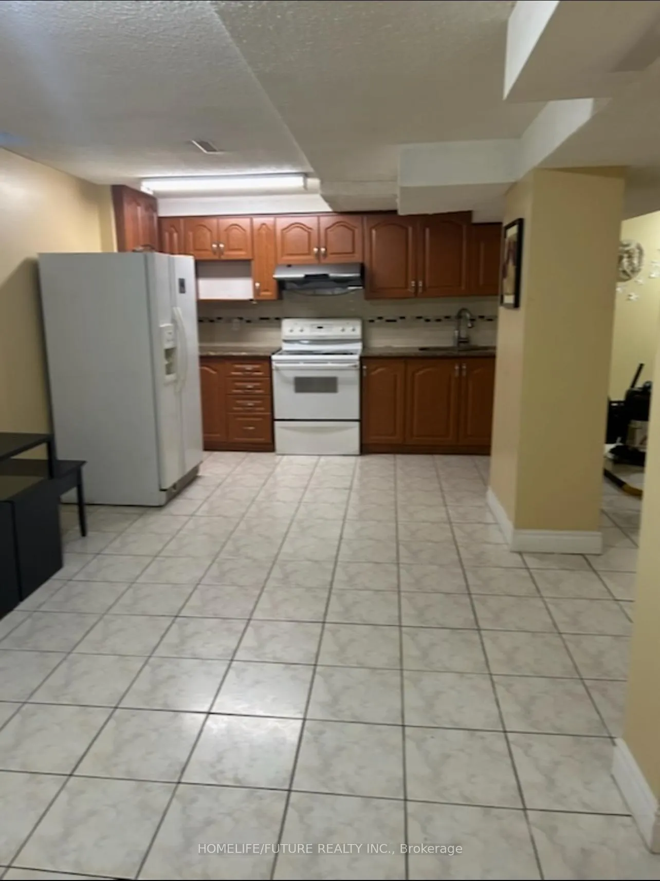Photo 2 of Unit Bsmt, 56 William Honey Crescent, Markham, Middlefield — HOMEH