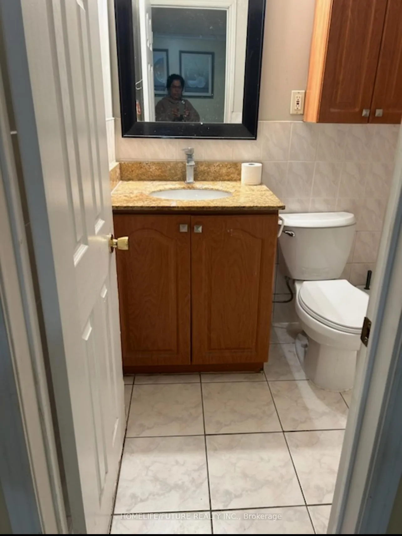 Photo 4 of Unit Bsmt, 56 William Honey Crescent, Markham, Middlefield — HOMEH