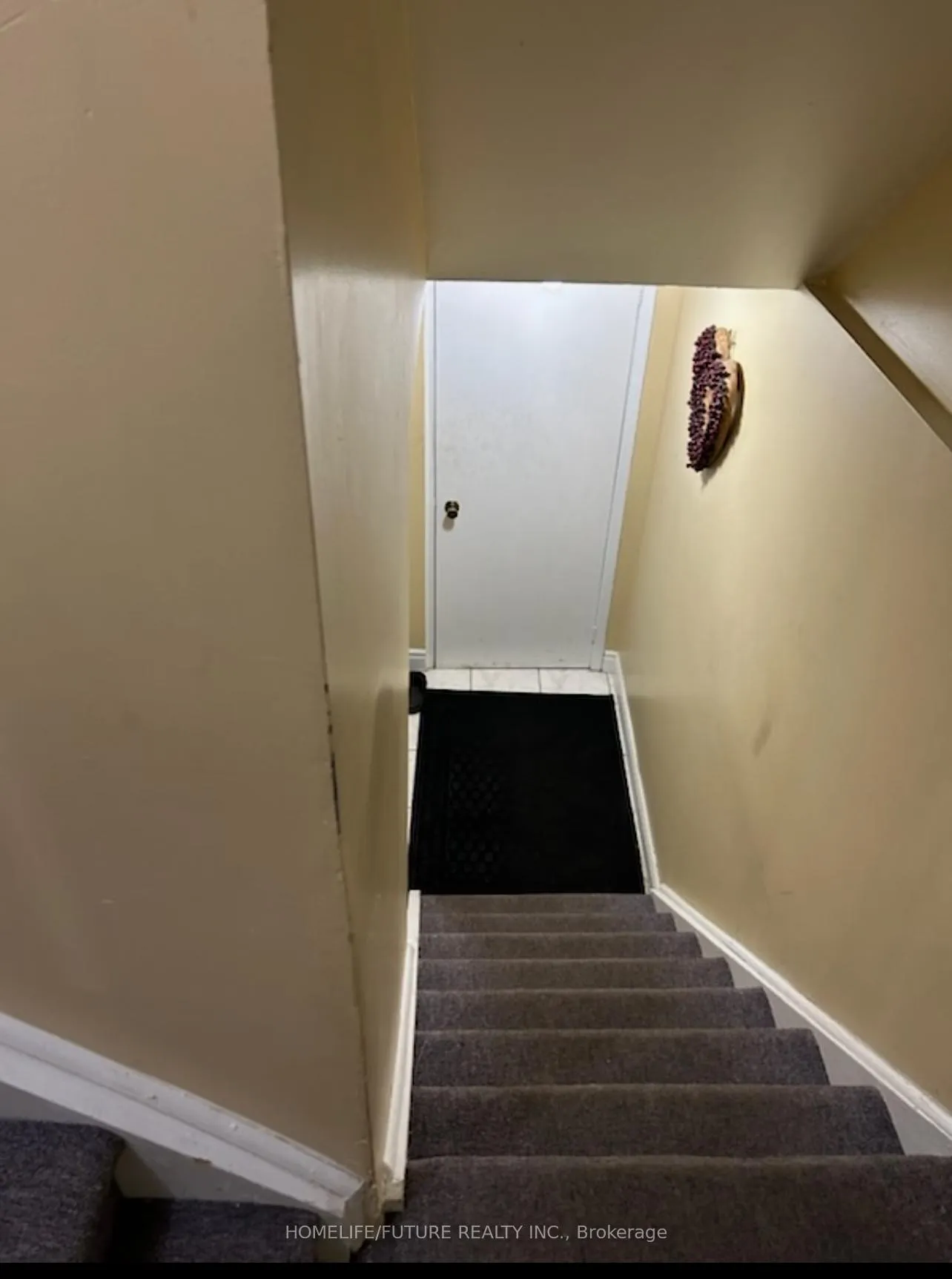 Photo 5 of Unit Bsmt, 56 William Honey Crescent, Markham, Middlefield — HOMEH