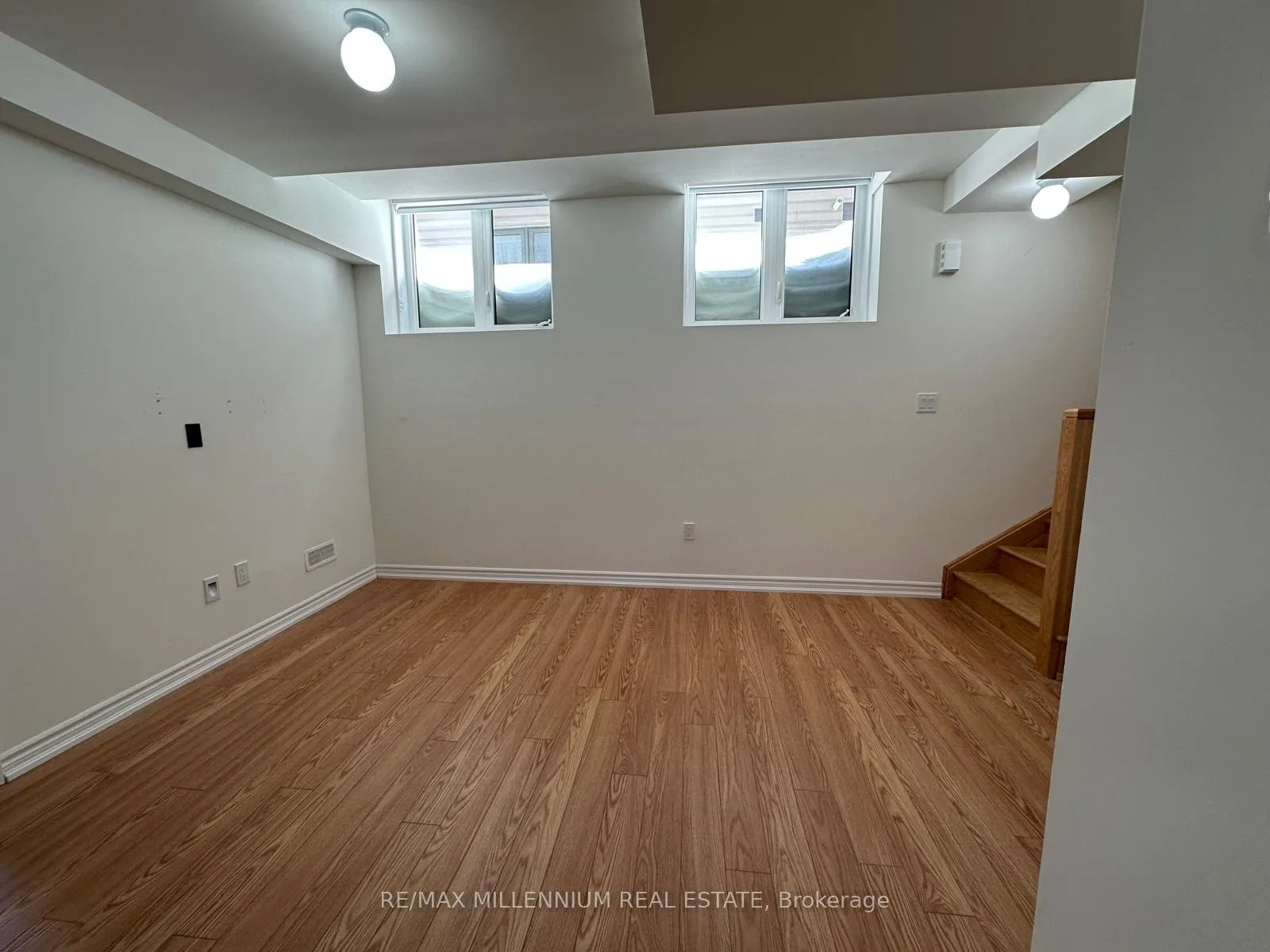 Photo 5 of 60 Bannister Road, Barrie, Rural Barrie Southeast — HOMEH