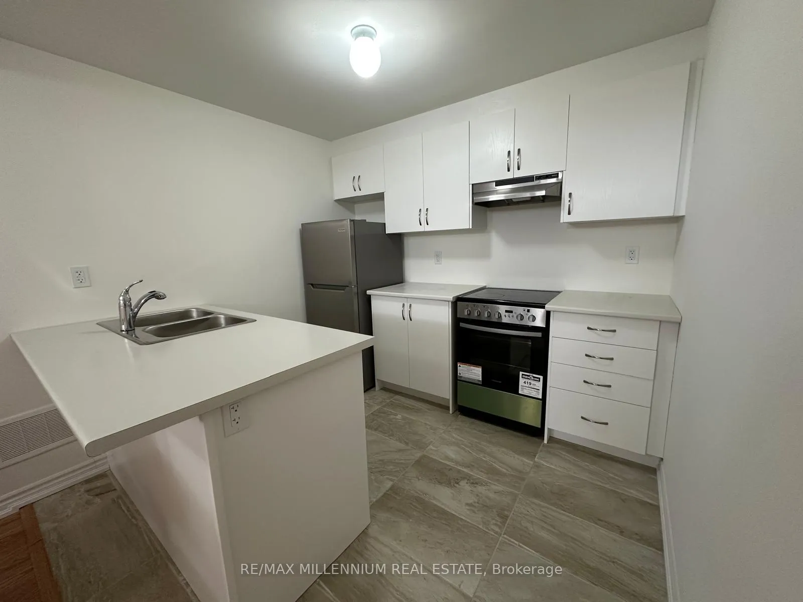 Photo 7 of 60 Bannister Road, Barrie, Rural Barrie Southeast — HOMEH