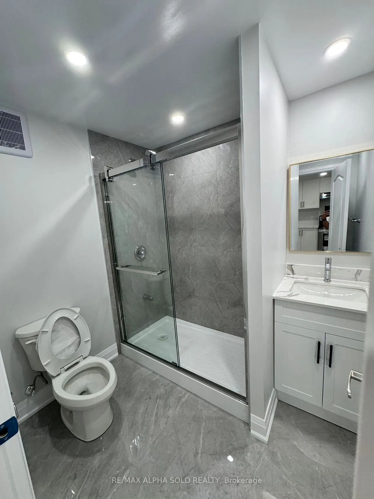 Photo 9 of Unit Bsmt, 26 Deer Ridge Crescent, Whitby, Rural Whitby — HOMEH