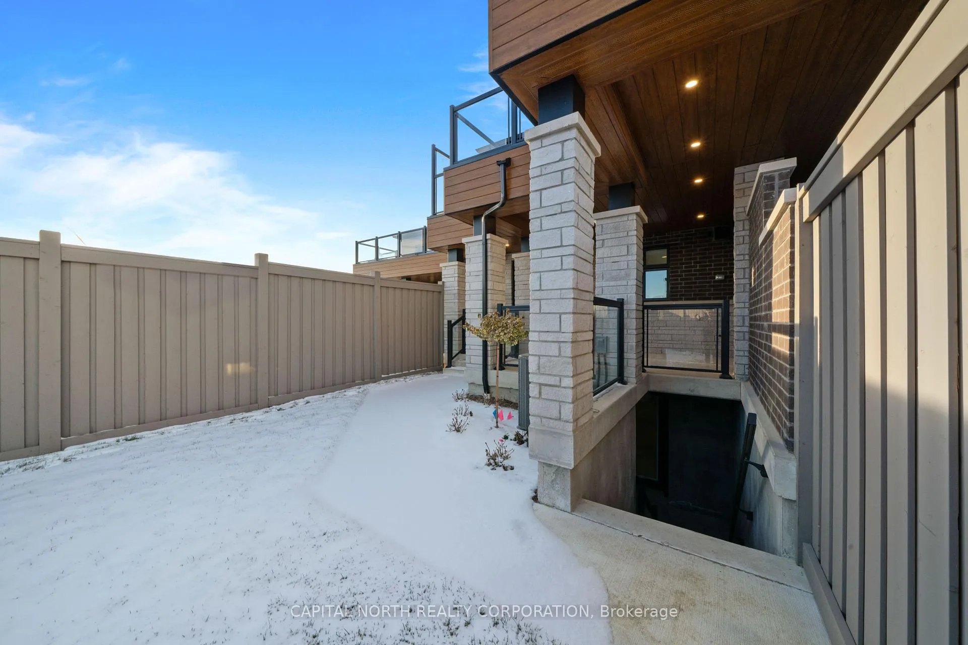 Photo 36 of 152 Adario Crescent, Vaughan, Vellore Village — HOMEH
