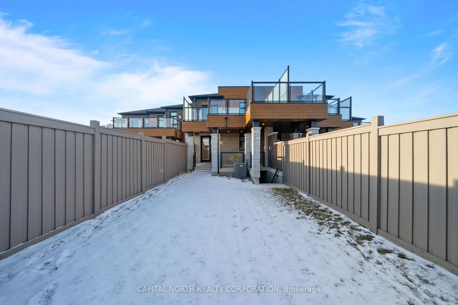 Photo 37 of 152 Adario Crescent, Vaughan, Vellore Village — HOMEH