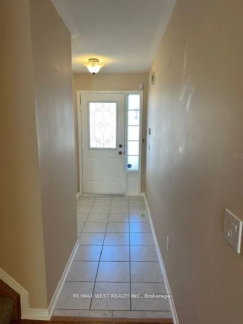 Photo 3 of 36 Senator Way, Caledon, Bolton North — HOMEH
