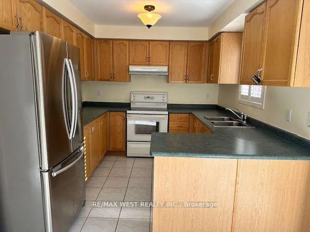 Photo 6 of 36 Senator Way, Caledon, Bolton North — HOMEH