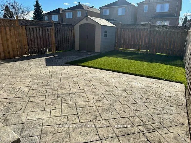 Photo 16 of 36 Senator Way, Caledon, Bolton North — HOMEH