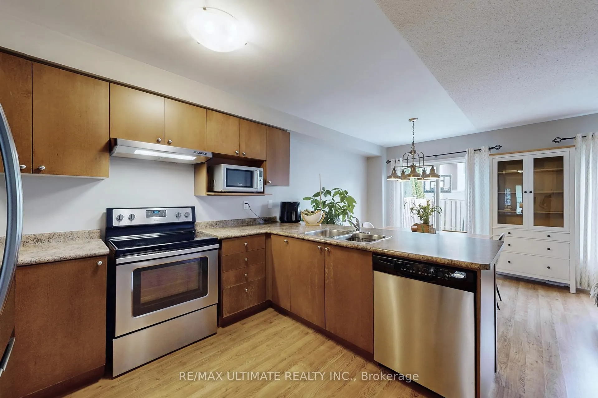 Photo 13 of 116 Bettina Place, Whitby, Rolling Acres — HOMEH