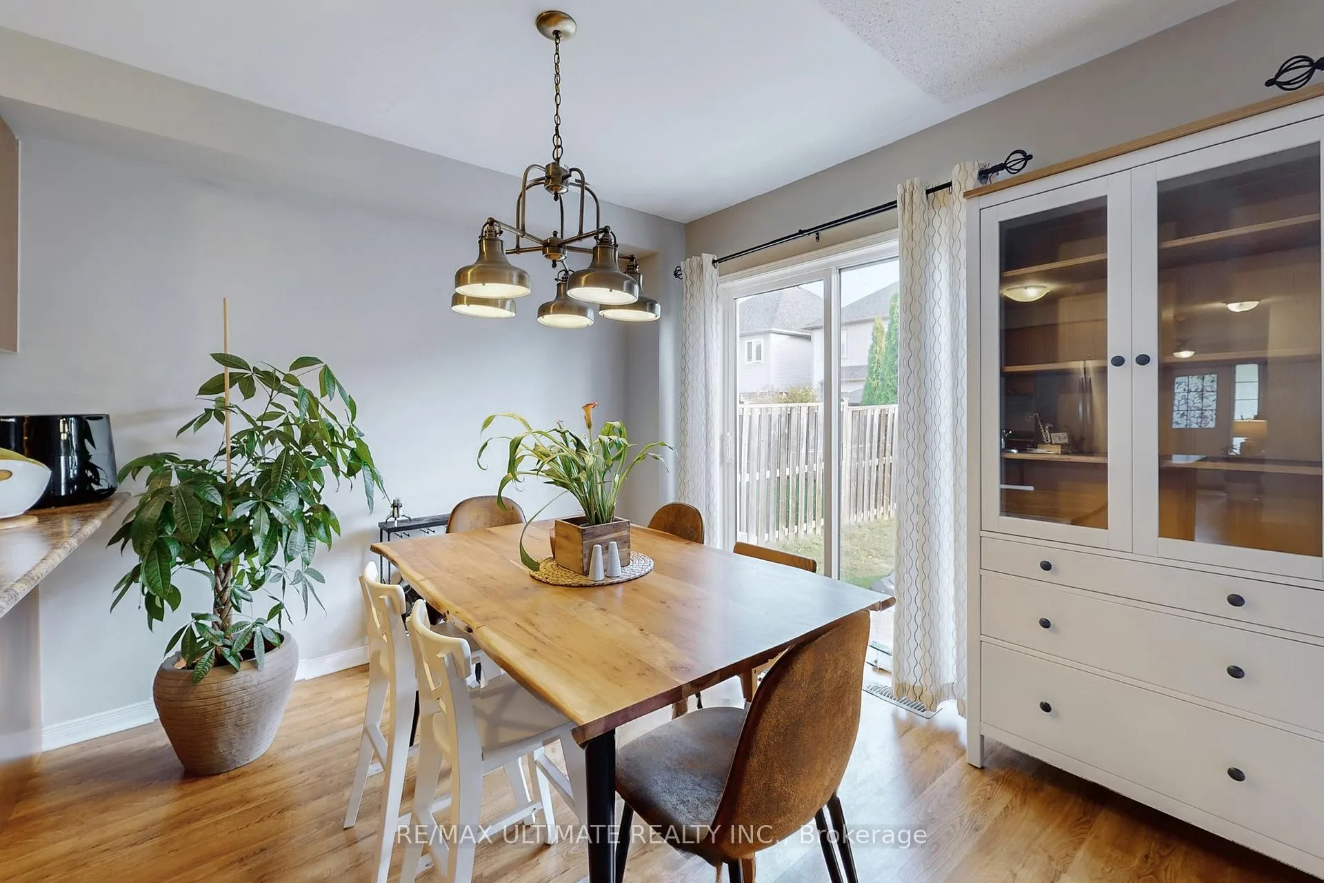 Photo 16 of 116 Bettina Place, Whitby, Rolling Acres — HOMEH