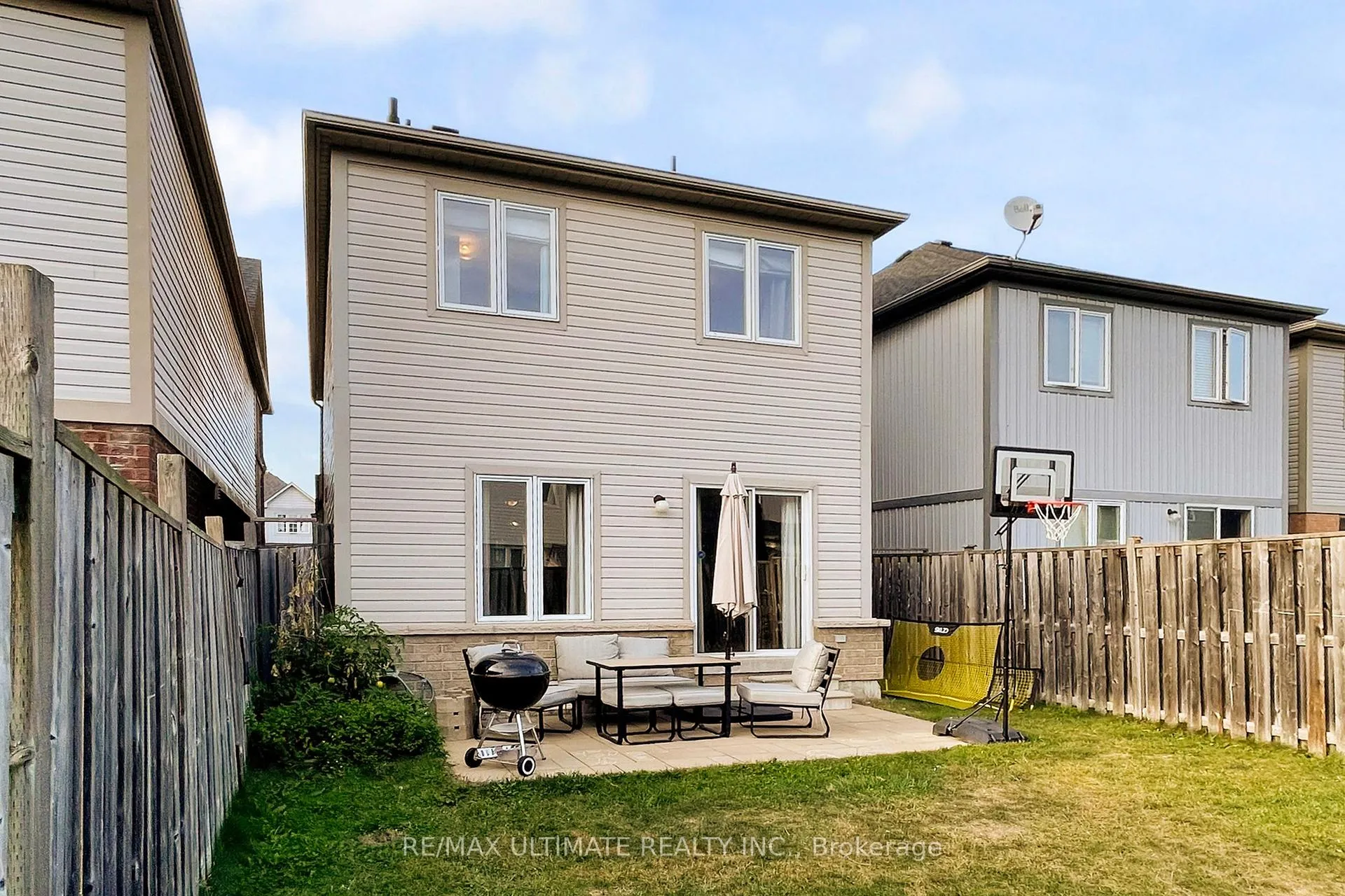 Photo 37 of 116 Bettina Place, Whitby, Rolling Acres — HOMEH