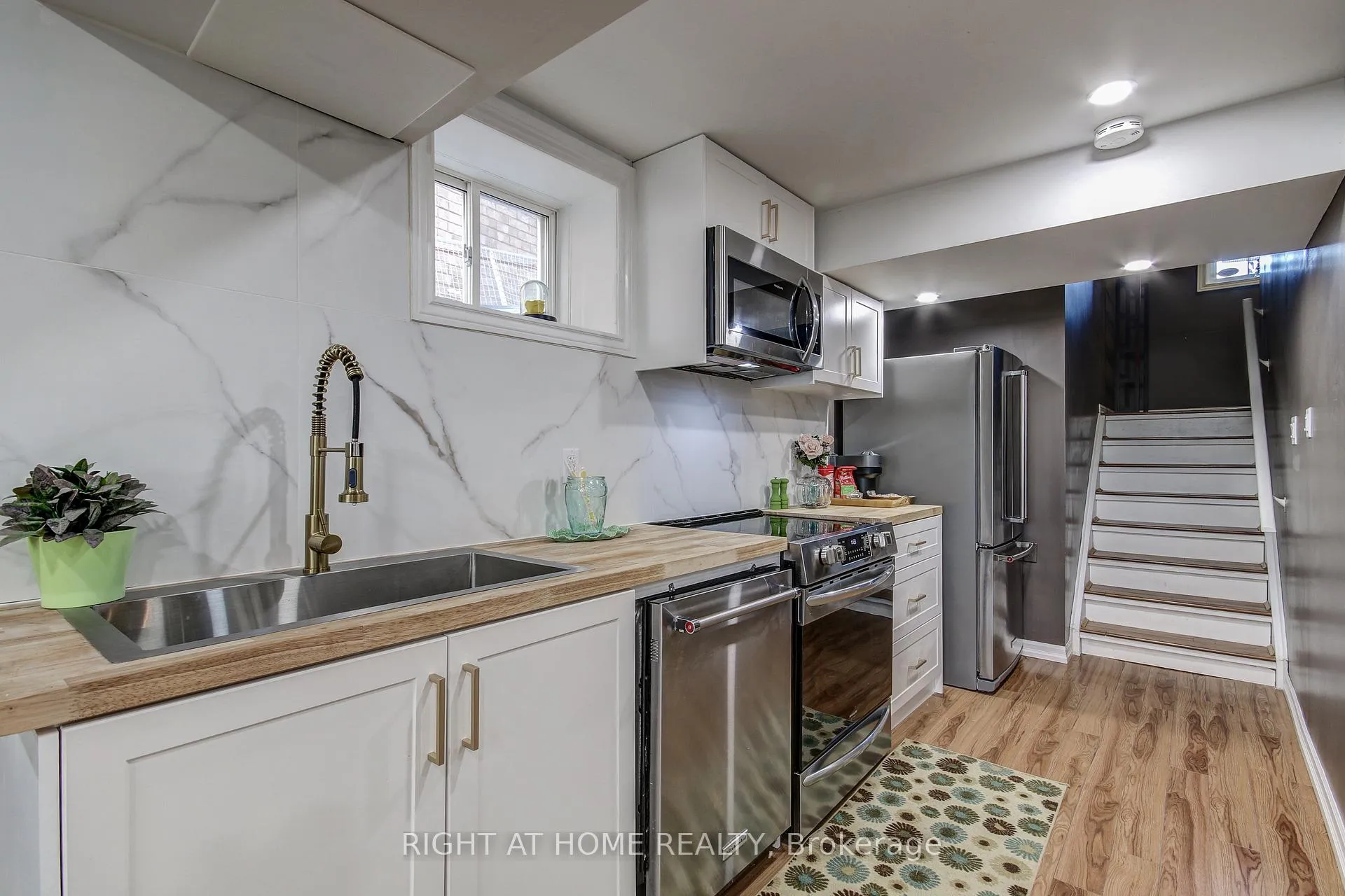 Photo 8 of 714 Yates Drive, Milton, Coates — HOMEH