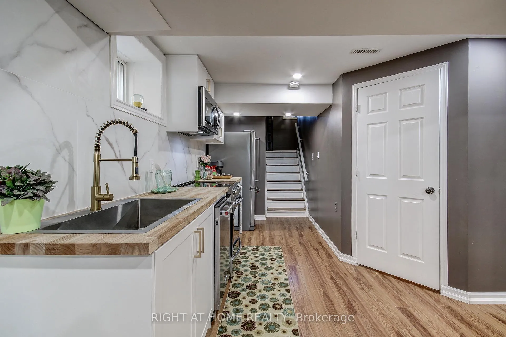 Photo 9 of 714 Yates Drive, Milton, Coates — HOMEH