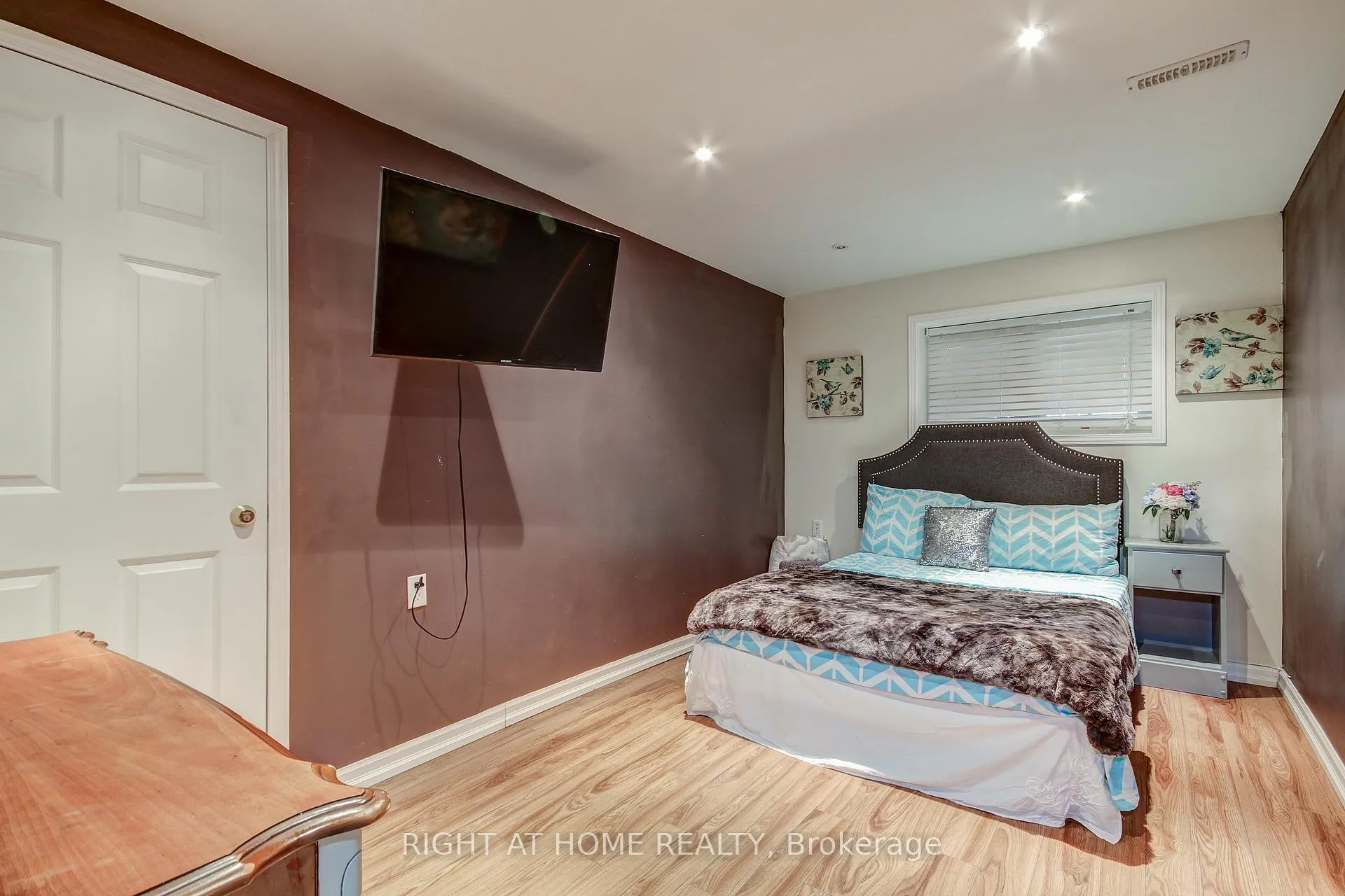 Photo 19 of 714 Yates Drive, Milton, Coates — HOMEH