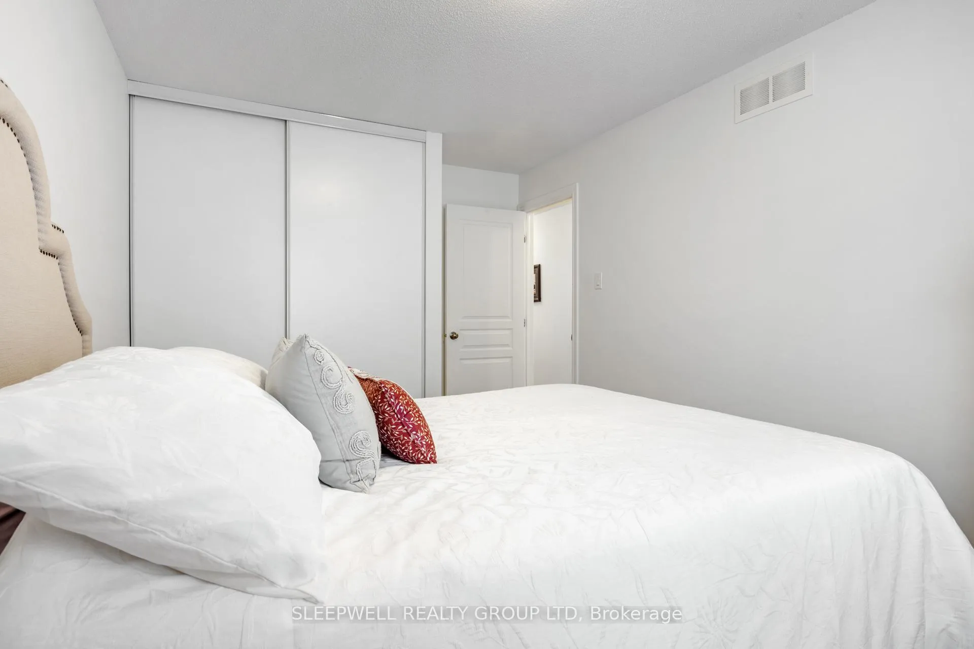Photo 28 of 285 Kinghaven Crescent, Ottawa, Kanata - Bridlewood — HOMEH