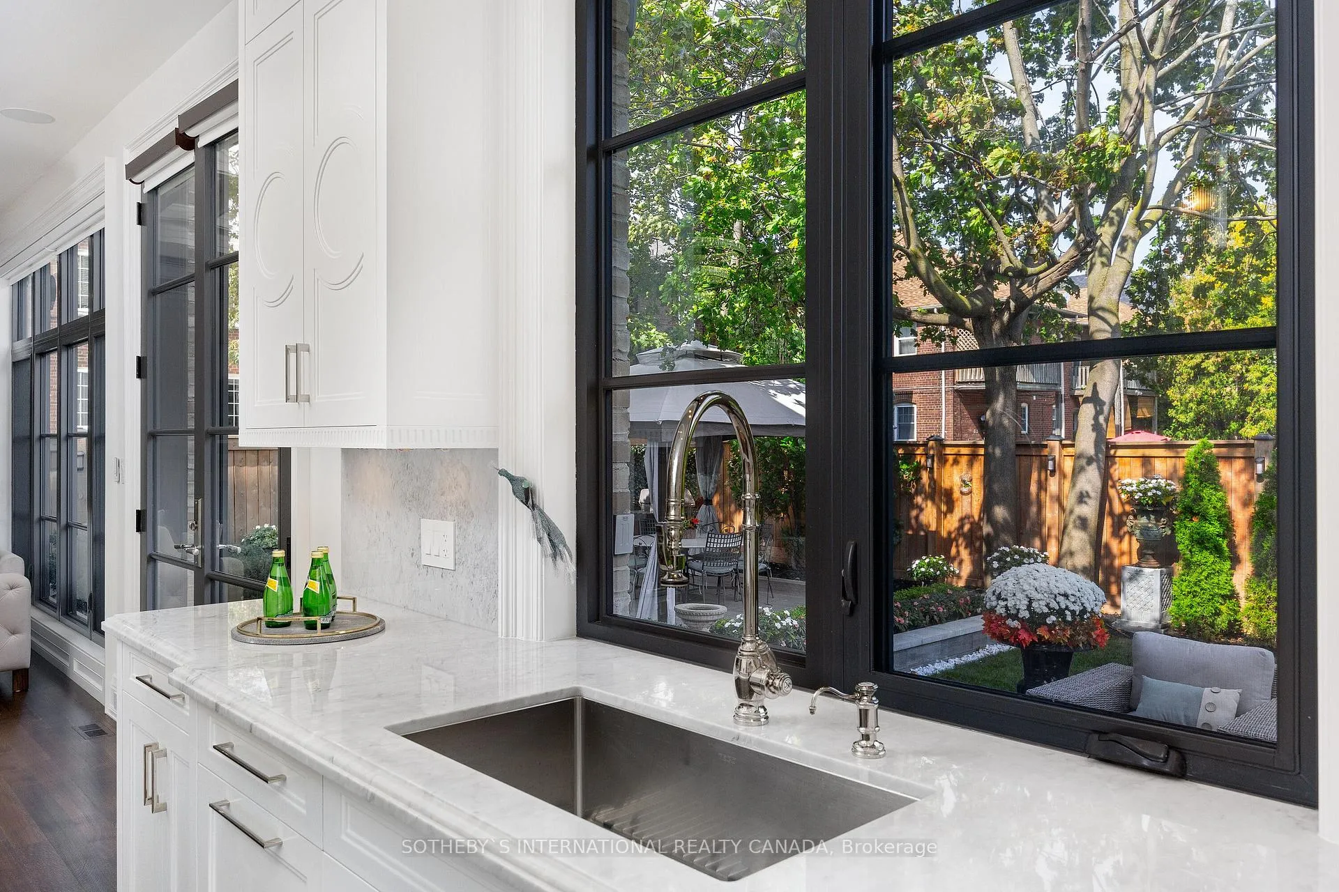 Photo 17 of 22 Hillhurst Boulevard, Toronto, Lawrence Park South — HOMEH
