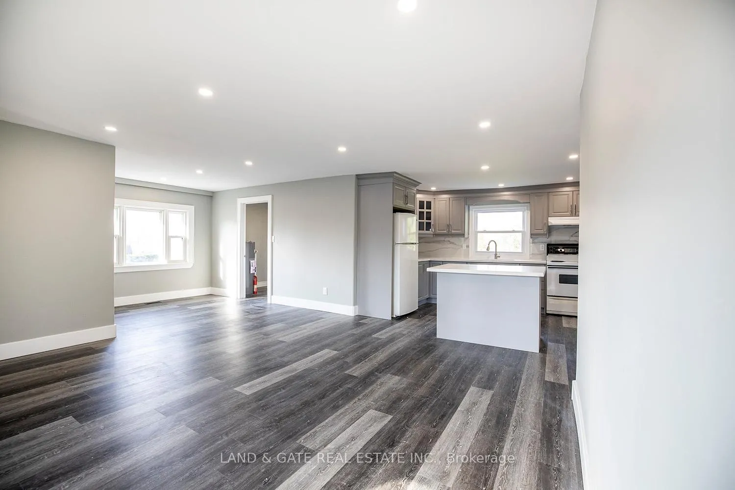 Photo 9 of 50 Arthur Street, Clarington, Newcastle — HOMEH