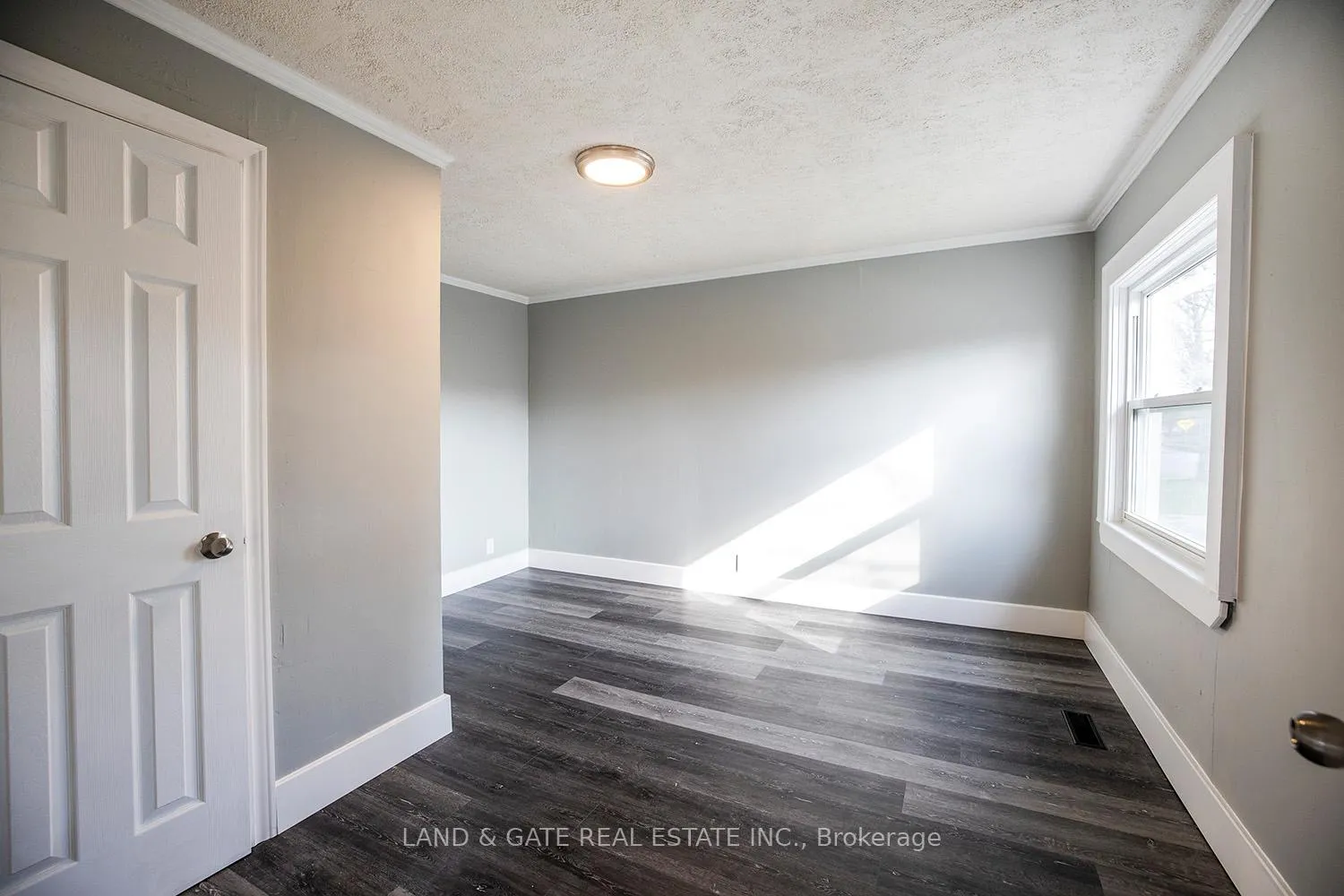 Photo 11 of 50 Arthur Street, Clarington, Newcastle — HOMEH