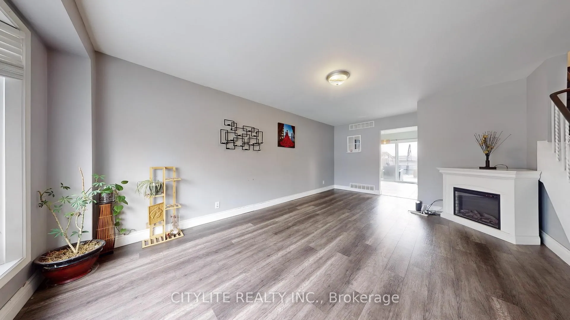 Photo 9 of 556 Lakeview Avenue, Oshawa, Lakeview — HOMEH
