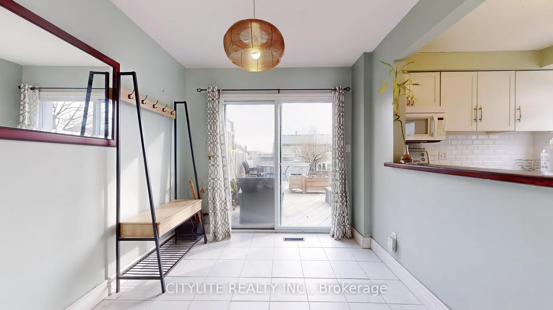 Photo 13 of 556 Lakeview Avenue, Oshawa, Lakeview — HOMEH