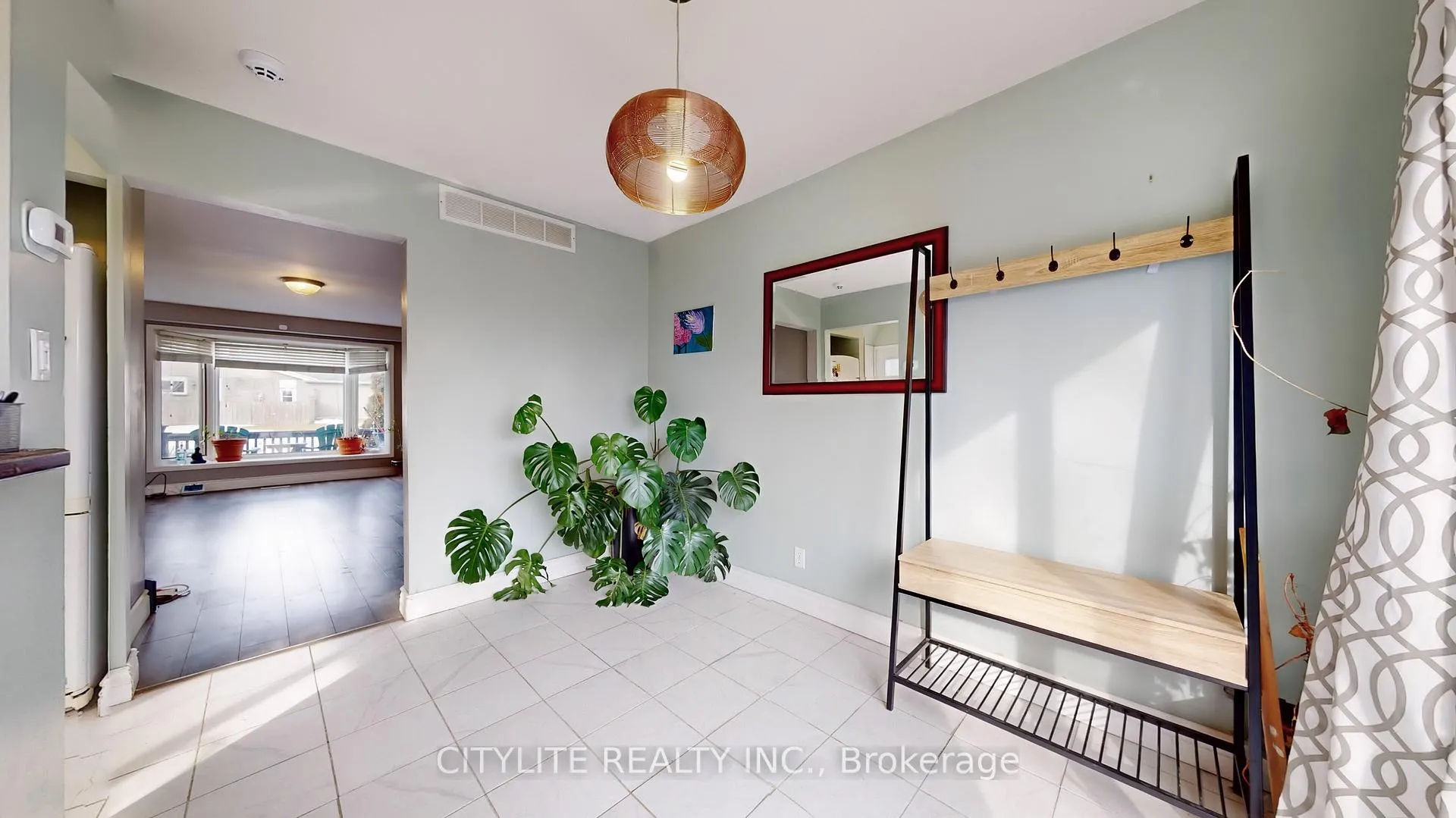 Photo 14 of 556 Lakeview Avenue, Oshawa, Lakeview — HOMEH