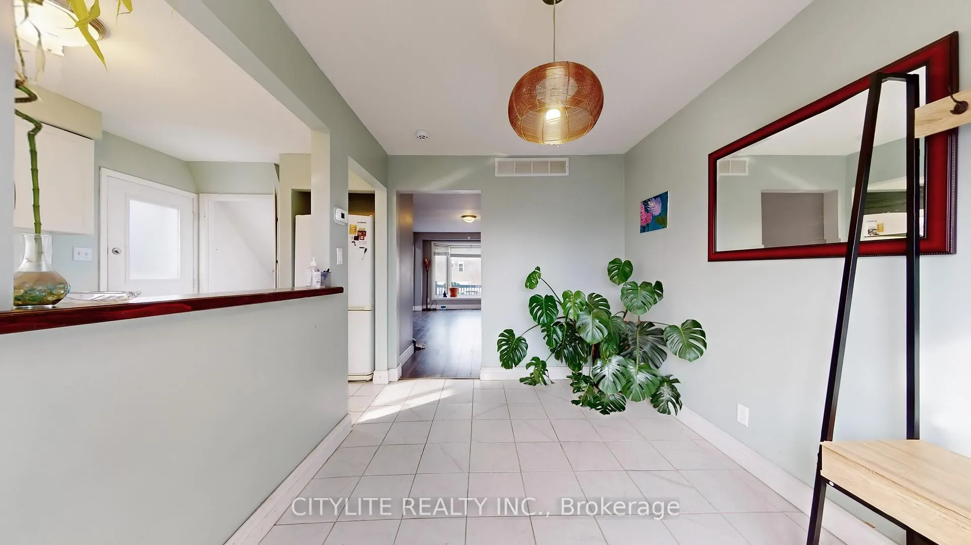 Photo 15 of 556 Lakeview Avenue, Oshawa, Lakeview — HOMEH