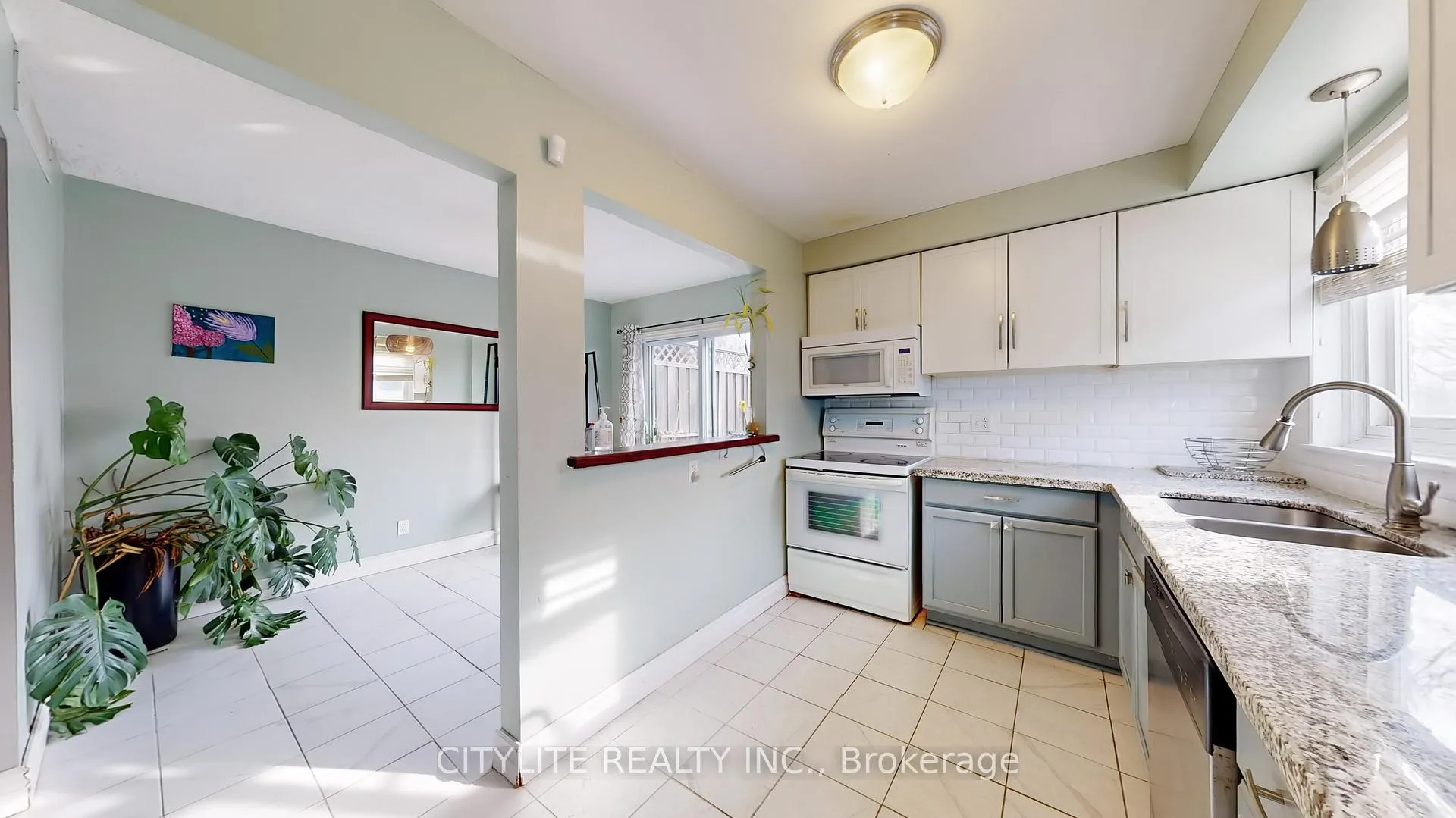 Photo 19 of 556 Lakeview Avenue, Oshawa, Lakeview — HOMEH