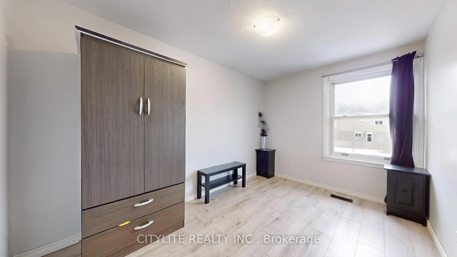 Photo 28 of 556 Lakeview Avenue, Oshawa, Lakeview — HOMEH