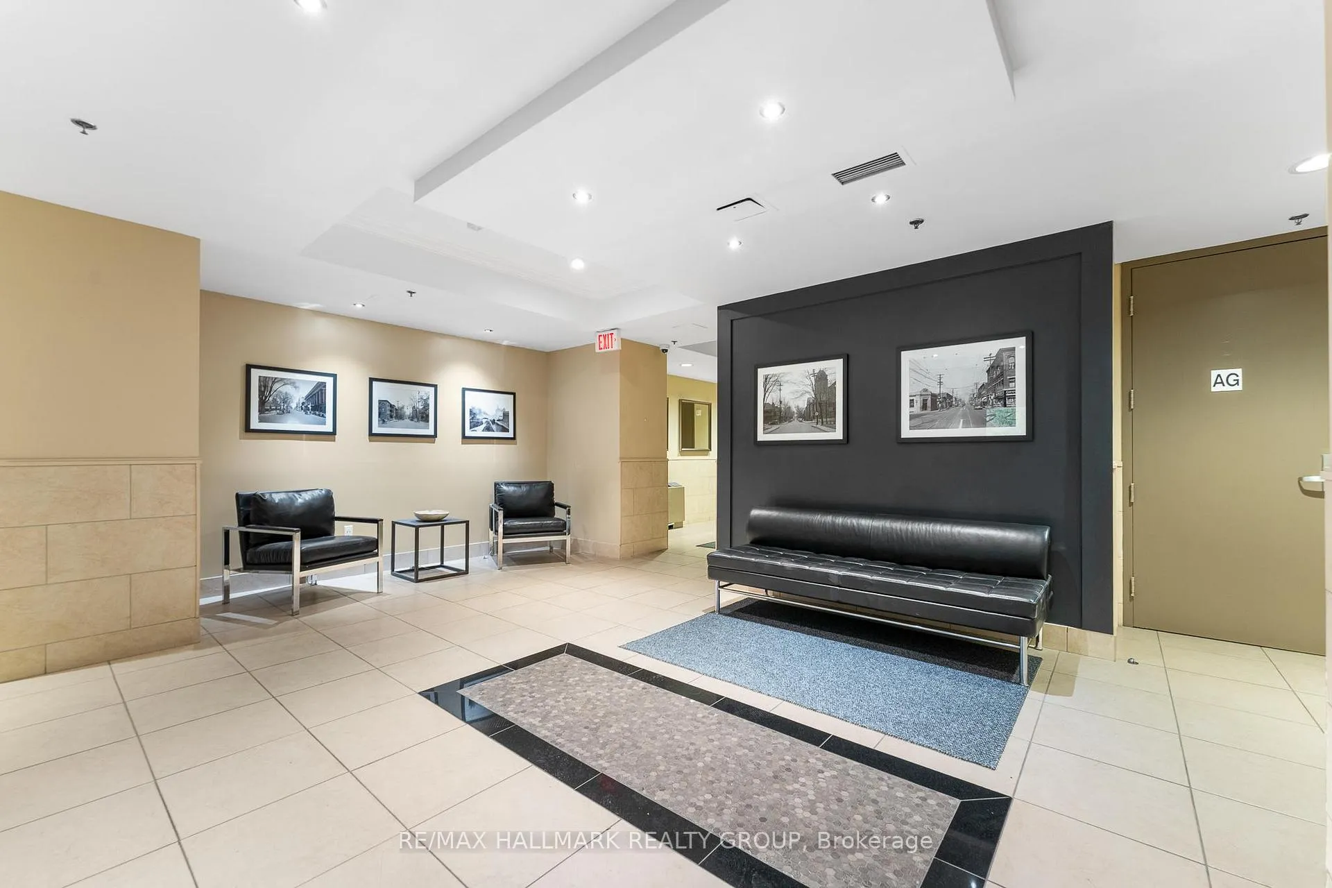 Photo 2 of Unit 401, 374 Cooper Street, Ottawa, Ottawa Centre — HOMEH