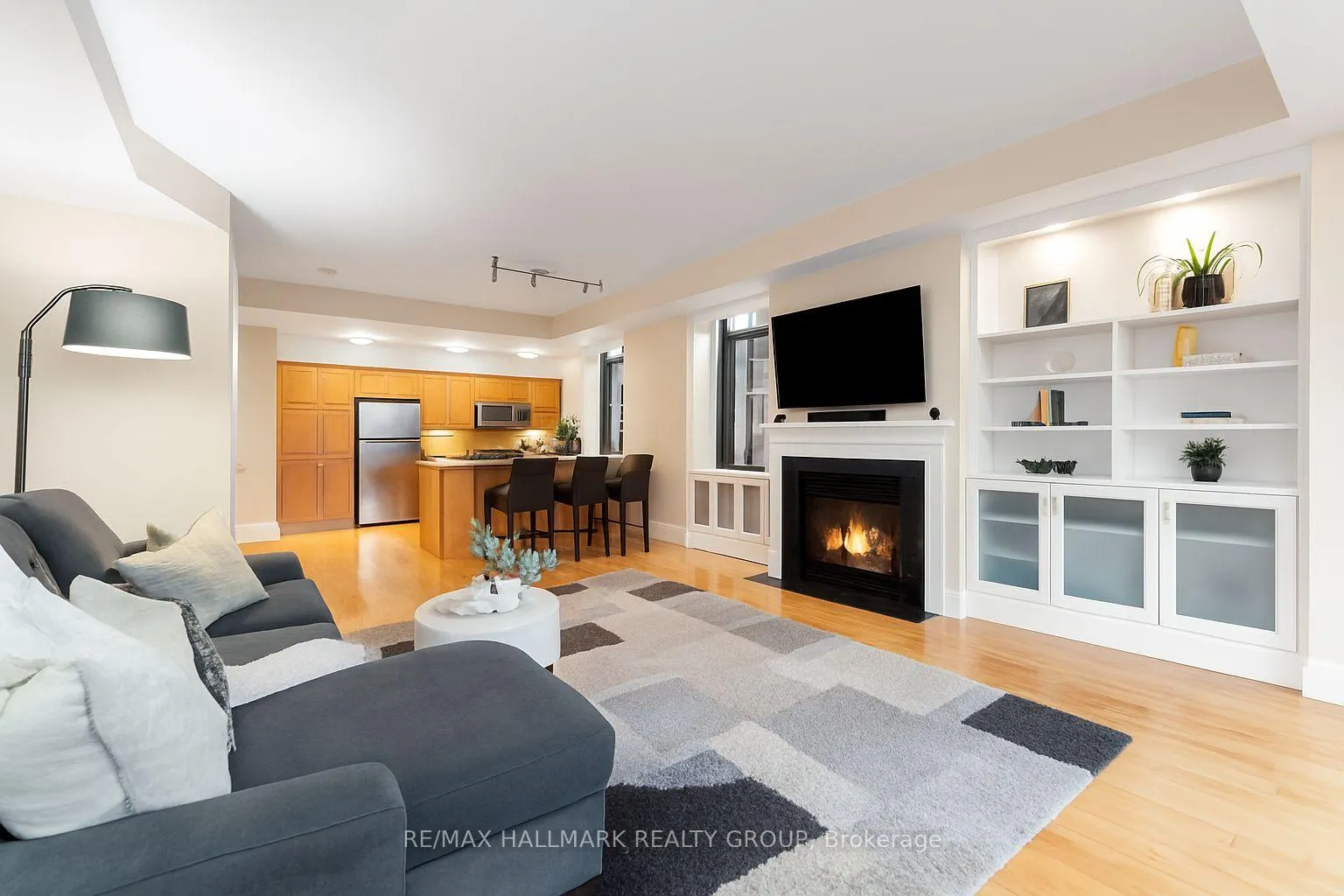 Photo 12 of Unit 401, 374 Cooper Street, Ottawa, Ottawa Centre — HOMEH