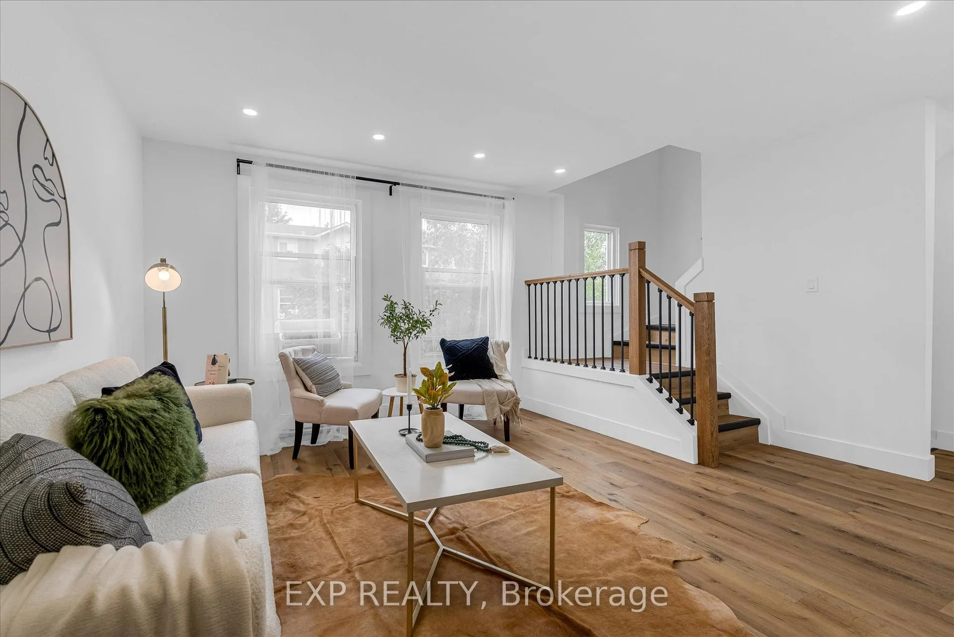 Photo 5 of Unit 10, 1255 Upper Gage Avenue, Hamilton, Quinndale — HOMEH