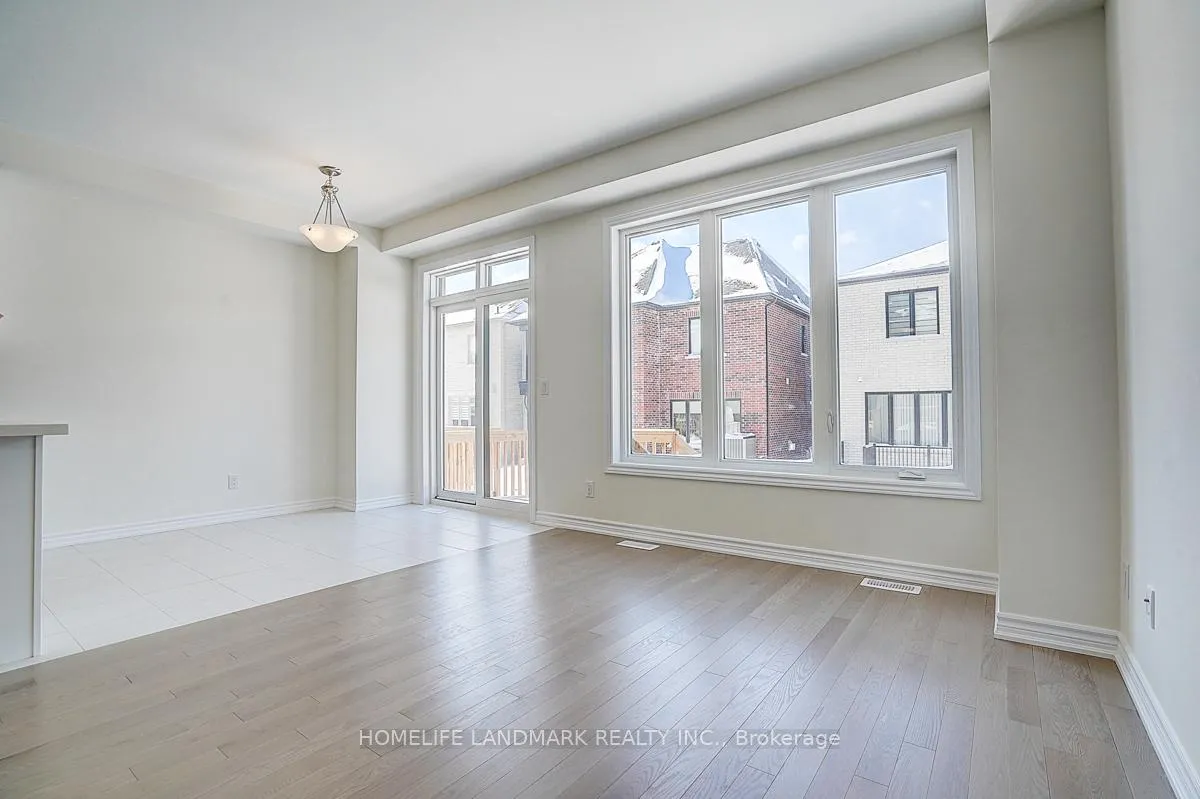 Photo 5 of 22 Freeman Williams Street, Markham, Angus Glen — HOMEH