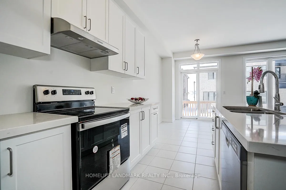 Photo 12 of 22 Freeman Williams Street, Markham, Angus Glen — HOMEH