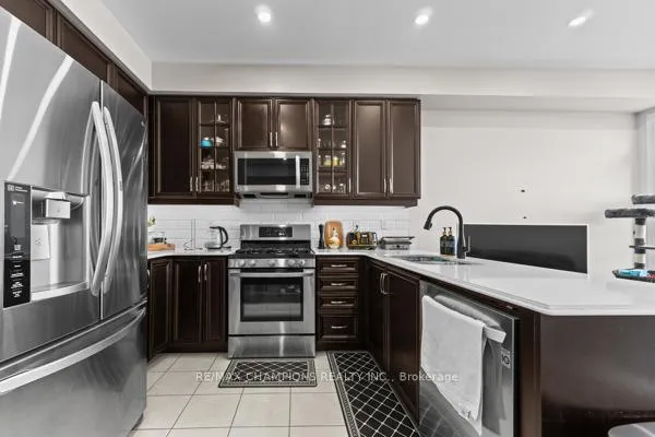 Photo 9 of 29 Morra Avenue, Caledon, Bolton East — HOMEH