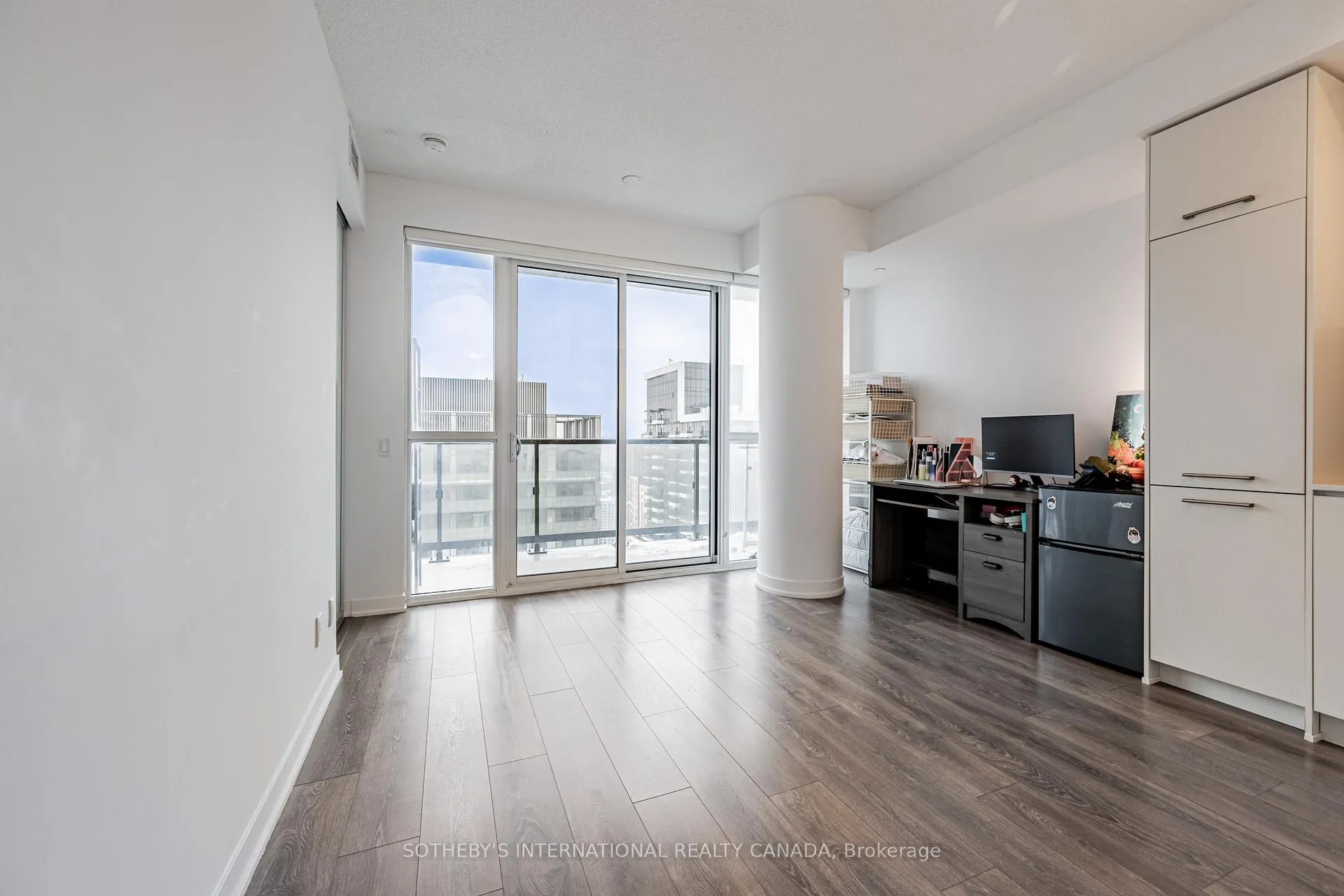 Photo 3 of Unit 4308, 87 Peter Street, Toronto, Waterfront Communities — HOMEH