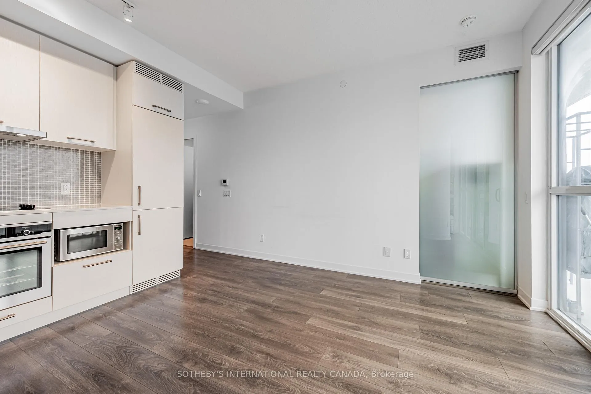 Photo 11 of Unit 4308, 87 Peter Street, Toronto, Waterfront Communities — HOMEH